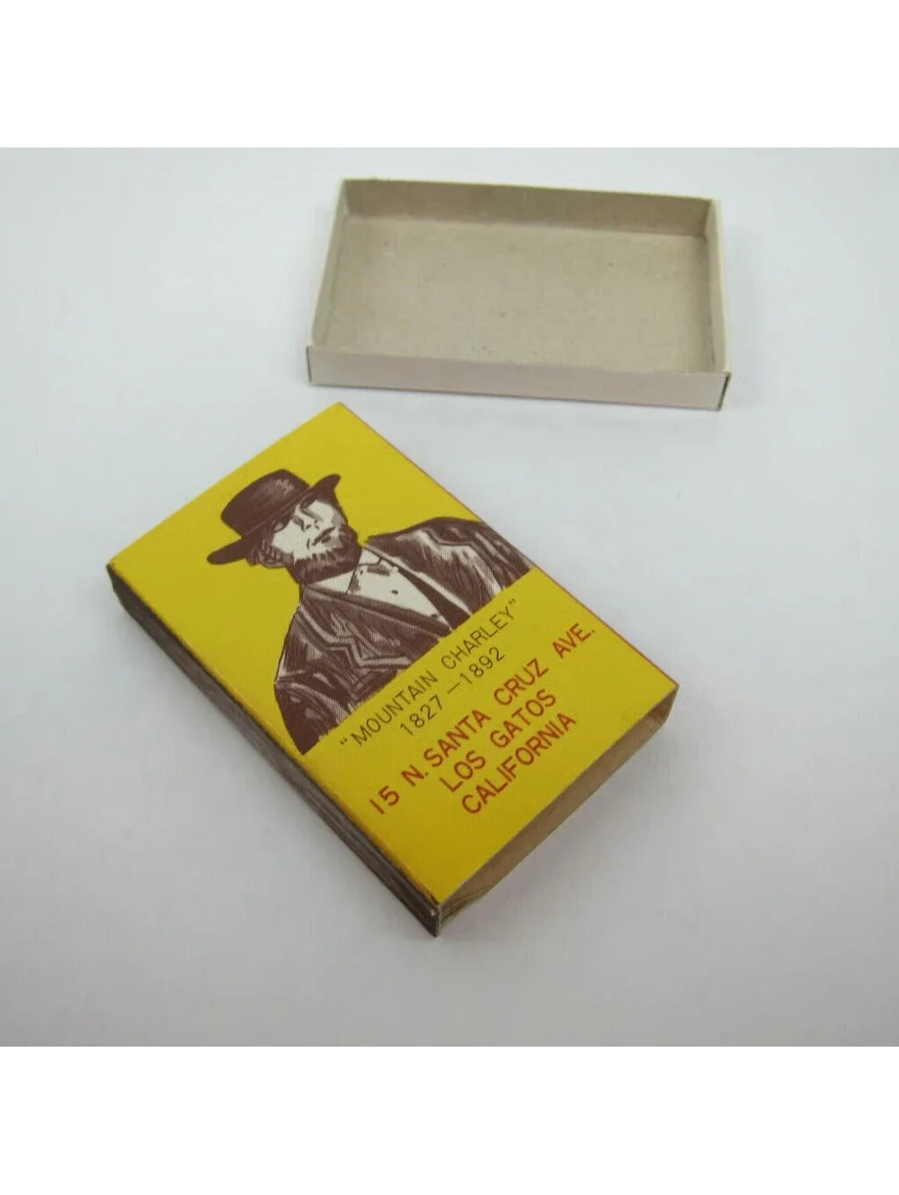 N/A vintage matchboxes